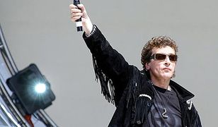 Wokalista Lady Pank skazany za rzucenie butelką w fankę