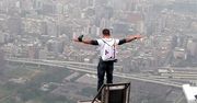 Skoczył z najwyższego budynku świata