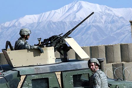 Siły NATO zabiły 10 talibów