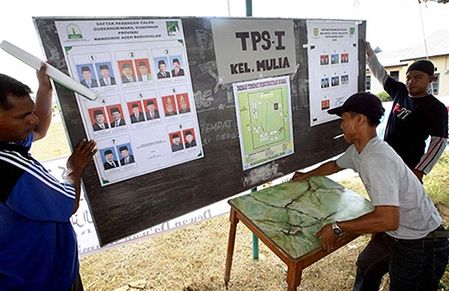 Pierwsze w historii wybory w prowincji Aceh w Indonezji