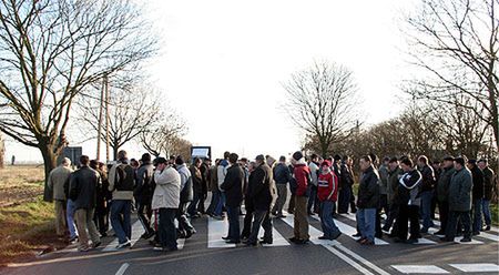 Rolnicy blokowali drogę w Koszutach