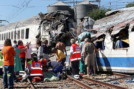 Sześć osób zginęło w katastrofie kolejowej w Hiszpanii