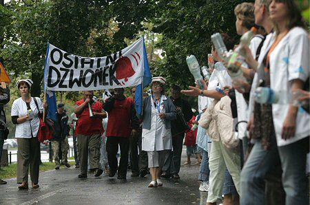 Policja zbiera haki na pielęgniarki