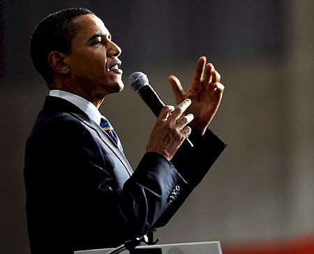 Sondaż: Barack Obama wyprzedza Hillary Clinton