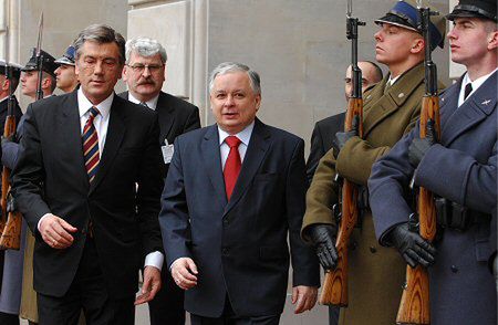 Prezydent Juszczenko rozpoczął wizytę w Warszawie