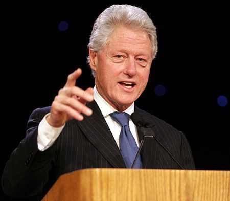 Clinton zarobił 40 mln dolarów na przemówieniach