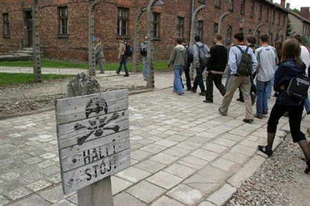 Będzie kara za "polskie obozy śmierci"?