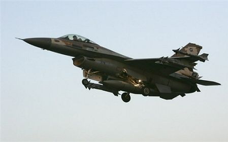 F-16 latają, mieszkańcy protestują