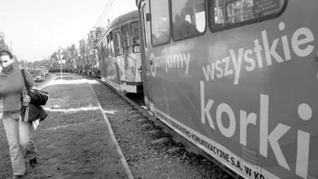 Na krakowskich drogach brakuje miejsca nawet dla tramwajów