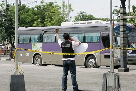 Porywacze wypuścili dzieci z autobusu
