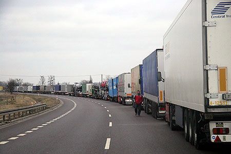 Ukraińskie firmy transportowe chcą odszkodowań od Polski