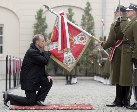 Klich: nie ma zastrzeżeń do zatrzymania polskich żołnierzy