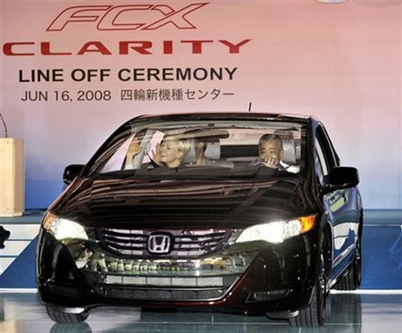 Honda rozpoczęła produkcję całkowicie "czystego" samochodu