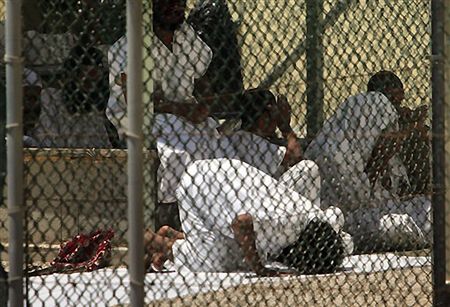 Samobójstwa więźniów w Guantanamo "aktem wojennym"