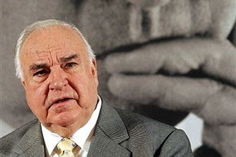 Były kanclerz Helmut Kohl w szpitalu