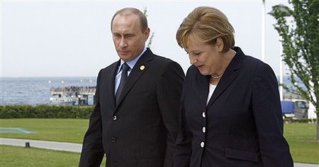 Szczyt G-8 rozpoczęty; Merkel: zimna wojna to przeszłość