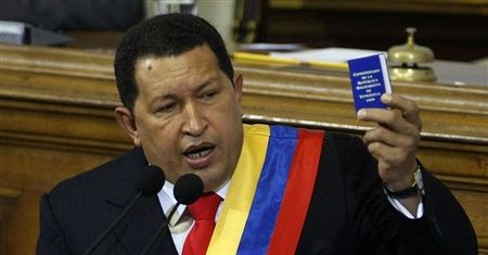 Chavez chce "zatrzymać władzę na zawsze"?
