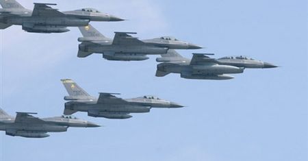 Wojsko zapłaci odszkodowania za hałaśliwe F-16?