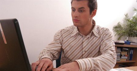 Uskarżał się na szefa w Internecie i stracił pracę