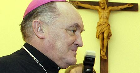Abp Nycz: nie stawiajcie Polakom zarzutów za Holokaust