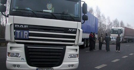 Przewoźnicy na razie nie będą blokować dróg