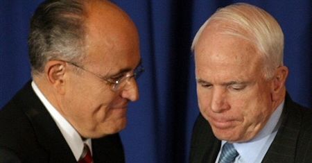 Schwarzenegger poparł McCaina na prezydenta USA