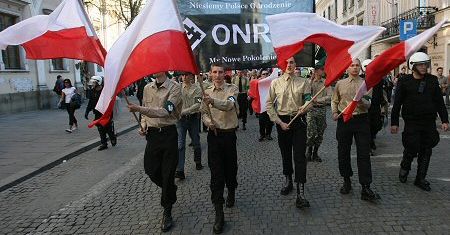 Kot rzucony w pochód ONR był martwy w chwili lotu
