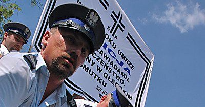 Polscy policjanci poszukiwani