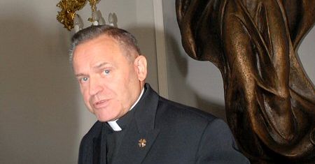 Ks. Jankowski ujawnił kilka nazwisk z listy agentów