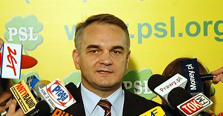 "Przeprosiny premiera nieszczere i spóźnione"