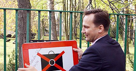 Można fotografować koszary