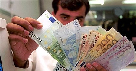 Polska dalej od eurolandu