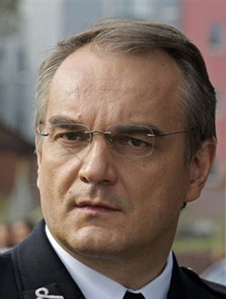 "Niech Komorowski powstrzyma się z takimi decyzjami"