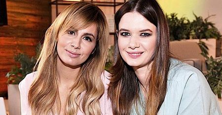 Karolina Malinowska vs Agnieszka Popielewicz: Lekcja stylu na konferencji Pampers. Swoimi stylizacjami podpowiadają jak powinnyśmy nosić spodnie