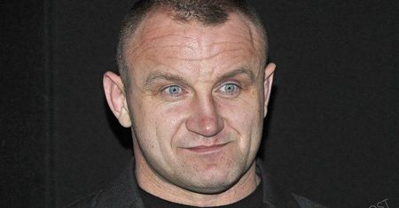 Mariusz Pudzianowski się żeni? Wczoraj pokazał zdjęcie z przymiarki, a dziś gotowy garnitur