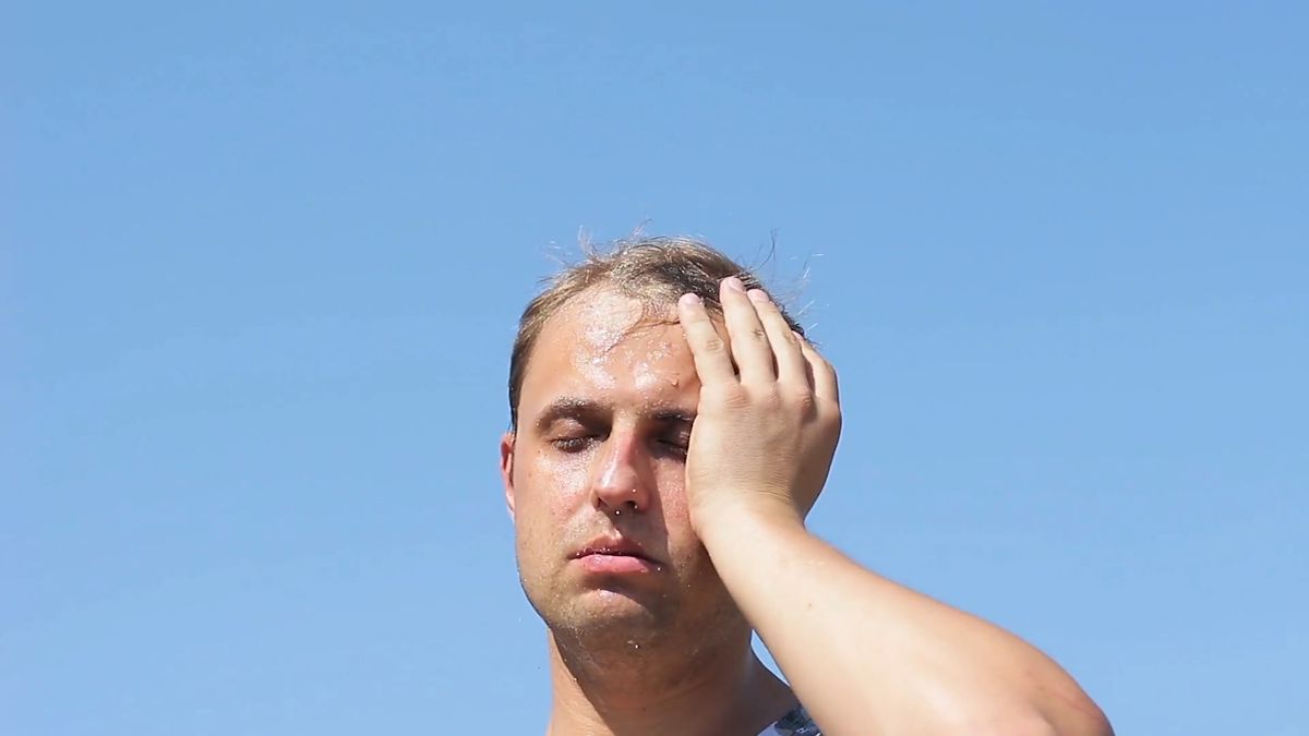 Fala upałów nad Polską. Co jeść i pić, by się nie pocić? (WIDEO)