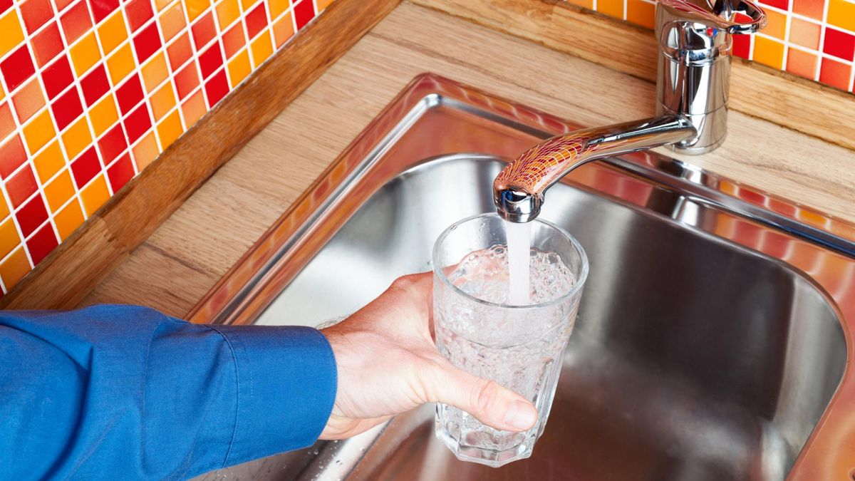 Z czego może wynikać niechęć do picia wody?