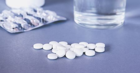 Alpragen – skład, działanie, wskazania i stosowanie