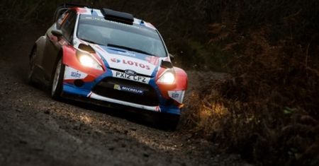 Rajd Walii: problemy z... błotem. Auto Kubicy cięższe o 50 kg!