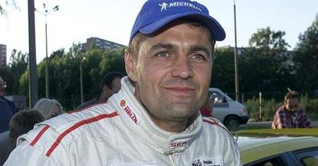 Krzysztof Hołowczyc - wygram rajd Dakar