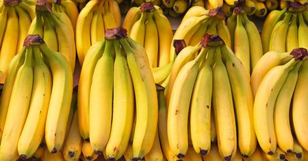 Banan i awokado pomagają zapobiegać udarowi mózgu i zawałowi serca. Jak to możliwe?