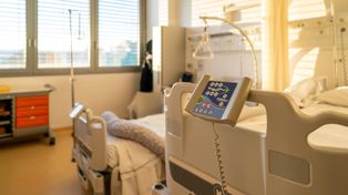 Śmierć po cesarskim cięciu w Bielsku-Białej. Szpital zamknięto, czterem osobom postawiono zarzuty