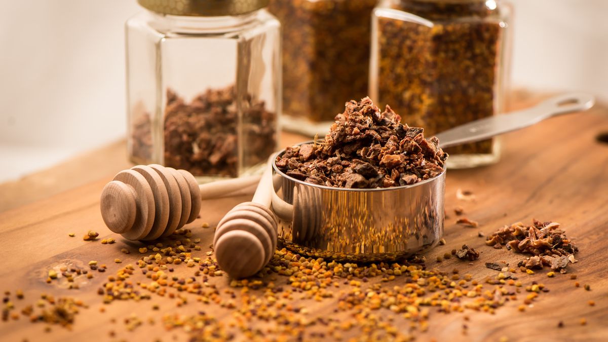 Maść propolisowa to produkt o właściwościach prozdrowotnych.