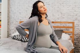 Ból pleców w ciąży - charakterystyka i przyczyny, domowe sposoby, aktywność fizyczna, pomoc fizjoterapeuty