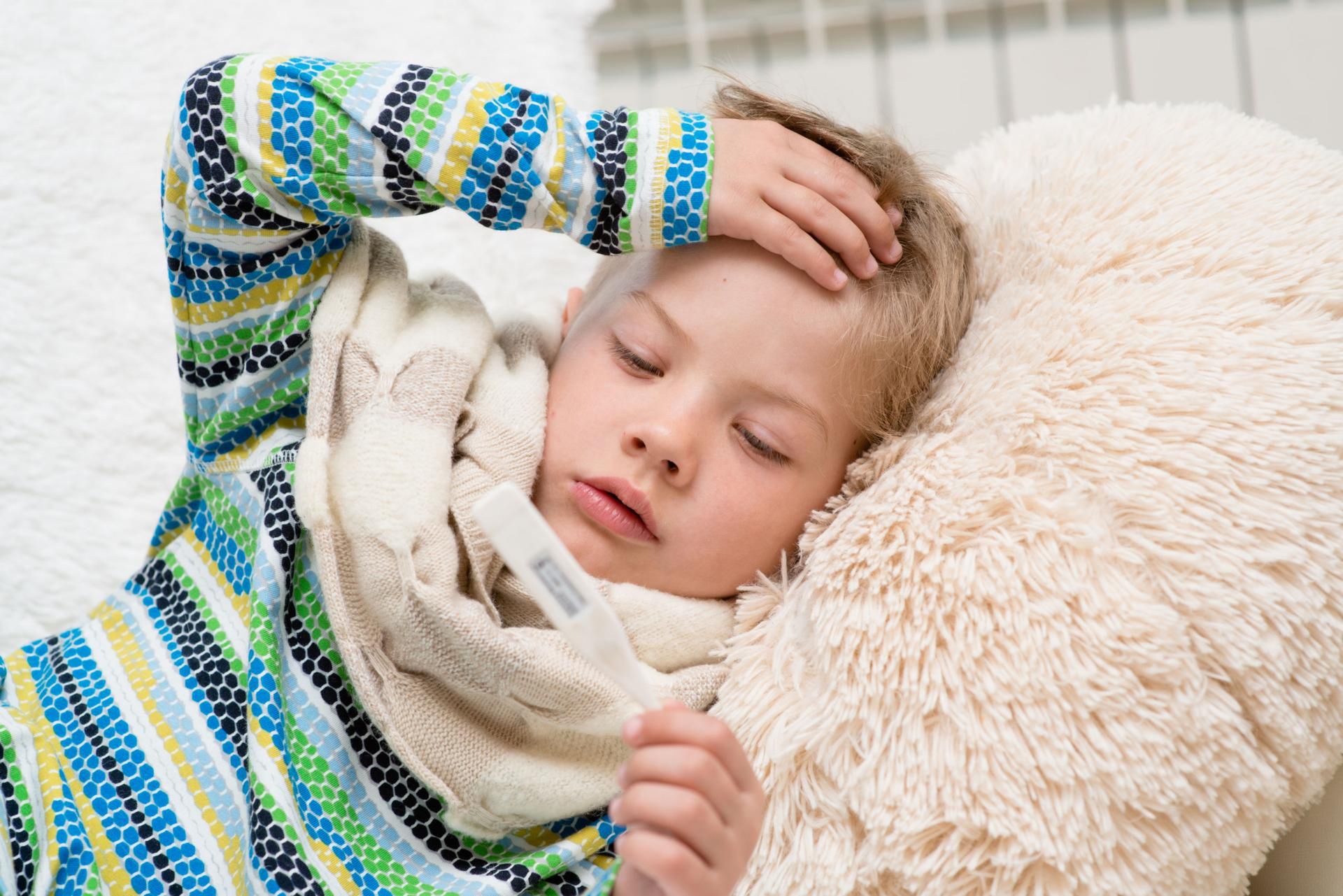 Mononukleoza u dzieci wymaga zdiagnozowania poprzez wykonanie badań