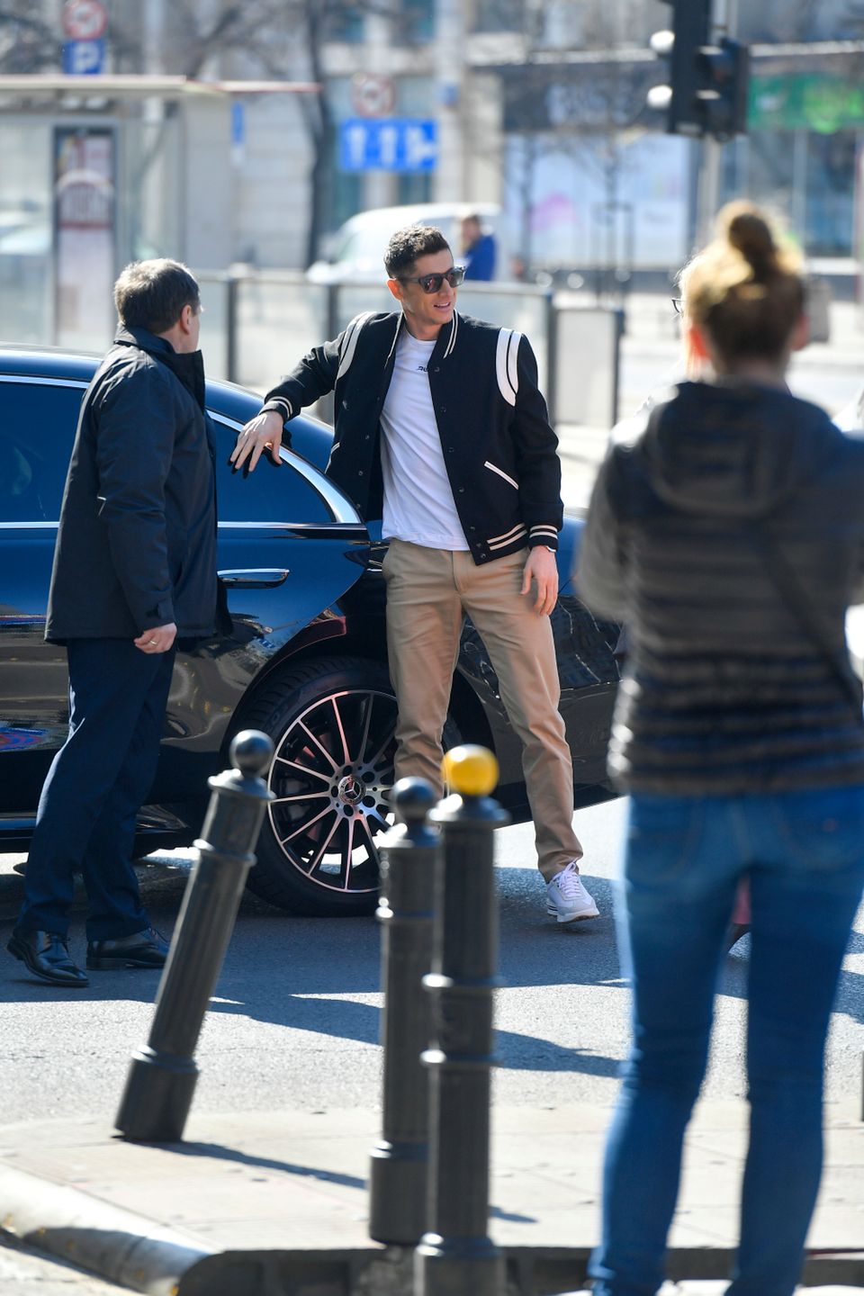 Anna Lewandowska i Robert Lewandowski pod studiem DDTVN | fot. AKPA