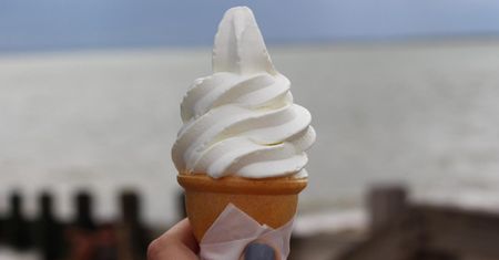 Uwaga na lody nad morzem. Sanepid ujawnia wyniki kontroli