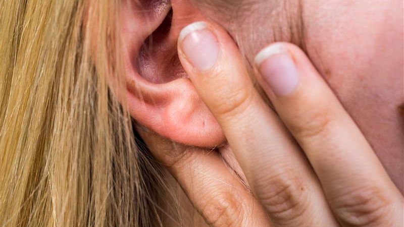 Co oznacza dzwonienie w uszach?