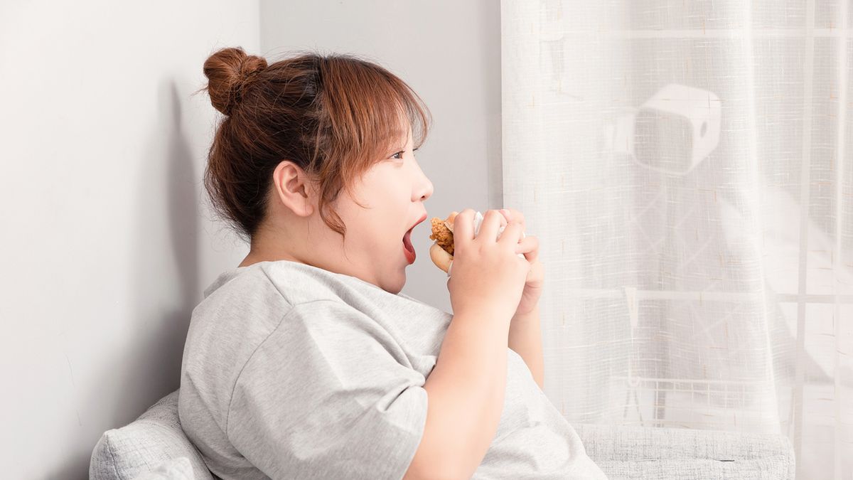 Lipemia często jest powodowana otyłością i niezdrową dietą.