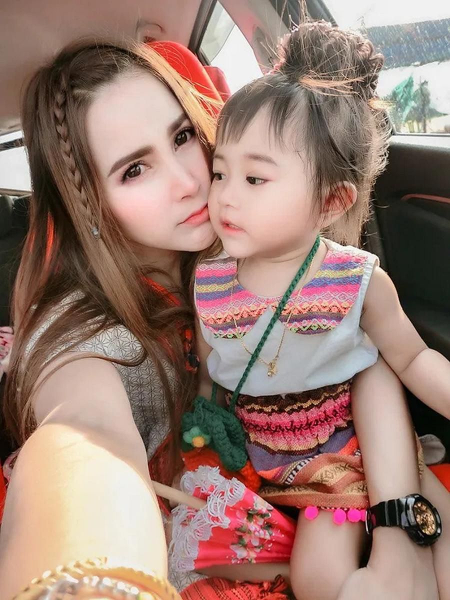 Pokazała zdjęcia z córką